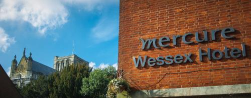 Фотографии гостиницы 
            Mercure Winchester Wessex Hotel