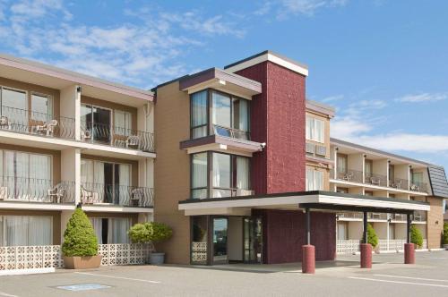 Фотография гостиницы Travelodge by Wyndham Nanaimo