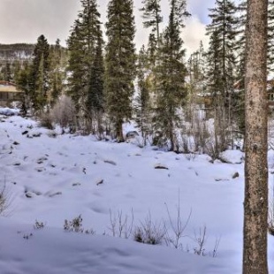 Фотография гостевого дома Rustic Mountain Retreat Walk to Grand Lake Marina!