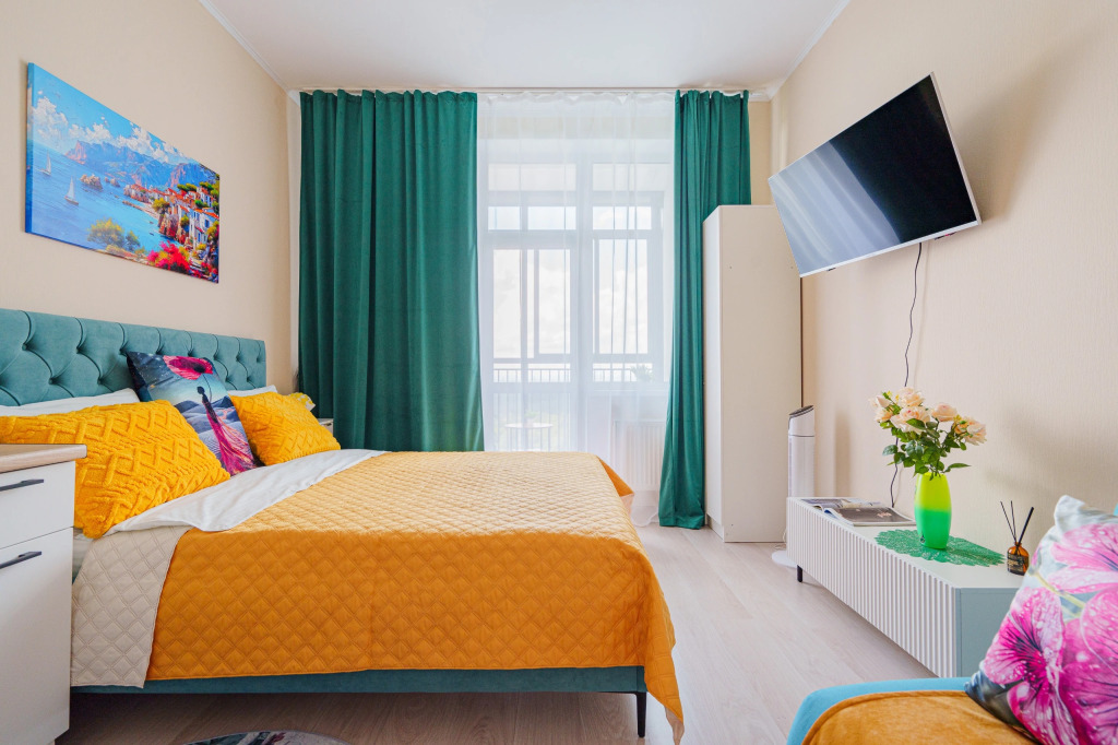 Фотография квартиры Квартира Уютная студия на проспекте Космонавтов рядом с торговым центром Веер Молл