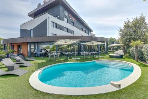 Фотография гостиницы Le Colisée Hotel & Spa