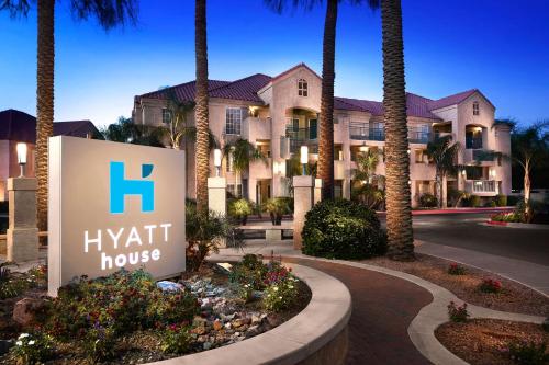 Фотография гостиницы Hyatt House Scottsdale Old Town