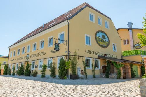 Фотография гостиницы Hotel Elia