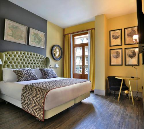 Фотография гостиницы NH Collection Colón Valencia