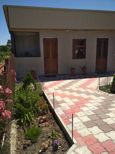 Фотографии гостевого дома
Дом на Сенной