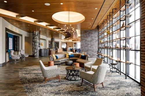 Фотография гостиницы Archer Hotel Boston/Burlington