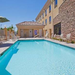 Фотографии гостиницы
Holiday Inn Express & Suites Clovis Fresno Area, an IHG Hotel