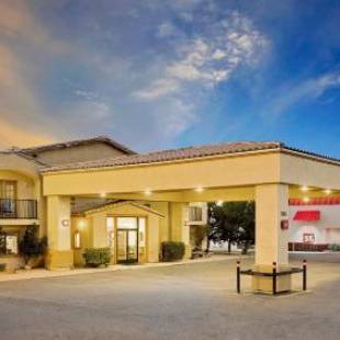 Фотографии мотеля
Silver Queen Inn