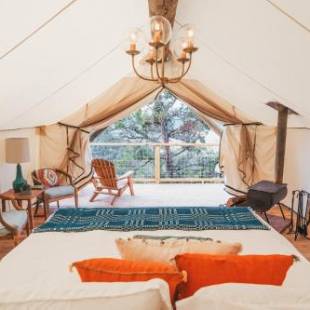 Фотографии базы отдыха
Collective Hill Country