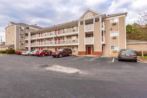 Фотография мотеля HomeTowne Studios by Red Roof Gainesville