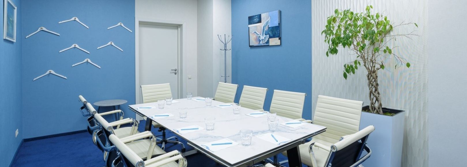 Фотография комнаты для переговоров Бриз