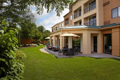 Фотография гостиницы Courtyard Newark Granville