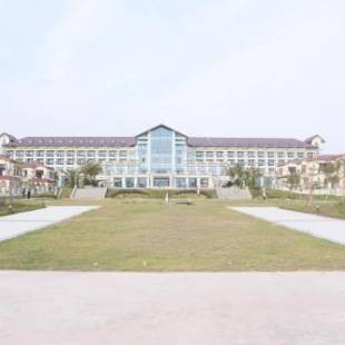 Фотографии гостиницы 
            Sealong Bay ZhongQi Conifer Hotel 海龙湾中启康年酒店