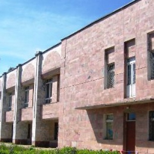 Фотография достопримечательности Коми-Пермяцкая центральная национальная библиотека им. М. П. Лихачева