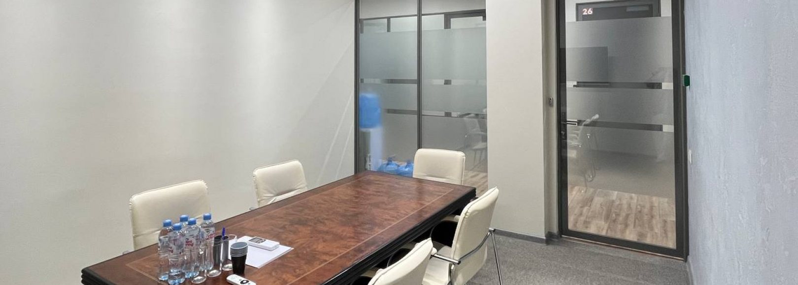 Фотография комнаты для переговоров Переговорная комната Smart Consulting