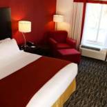 Фотография гостиницы Holiday Inn Express Hotel & Suites - Sumter, an IHG Hotel