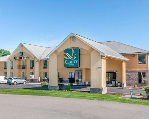 Фотография гостиницы Quality Inn Bloomington Near University