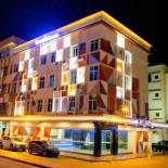 Фотография гостиницы Walk In Hotel