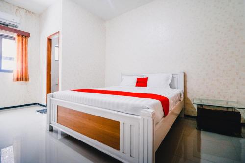 Фотография гостиницы RedDoorz near Taman Rekreasi Selecta