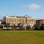 Фотография гостиницы The Royal Hotel