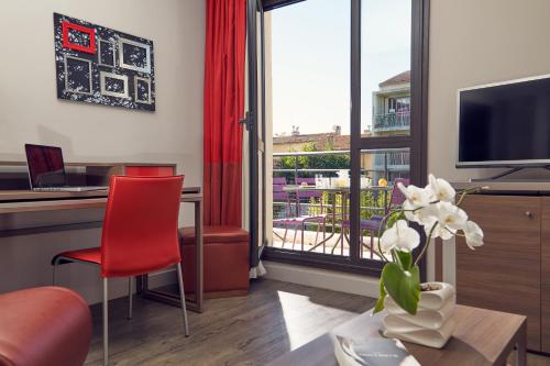 Фотография апарт отеля Aparthotel Adagio Aix-en-Provence Centre