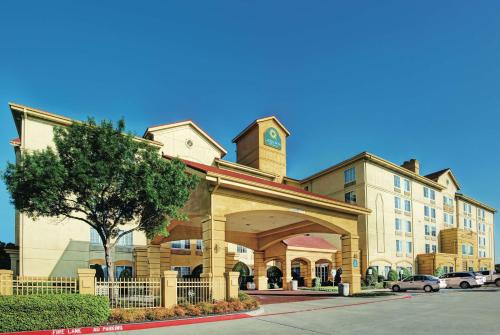 Фотография гостиницы La Quinta by Wyndham DFW Airport South / Irving