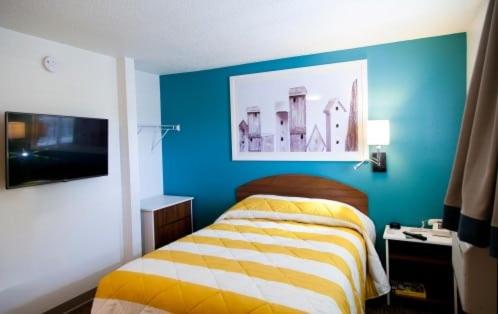 Фотография гостиницы InTown Suites Extended Stay Louisville KY - Preston Hwy