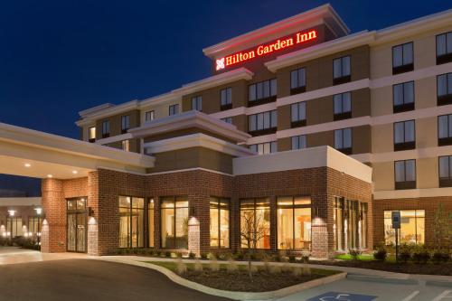 Фотография гостиницы Hilton Garden Inn Pittsburgh Airport South-Robinson Mall