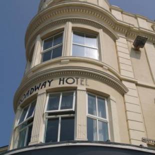 Фотографии гостиницы 
            The Broadway Hotel