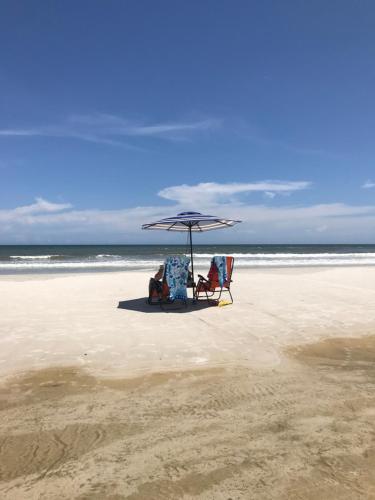 Фотография гостевого дома 180 Ocean Hibiscus Drive