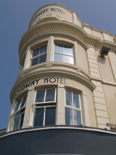 Фотография гостиницы The Broadway Hotel