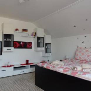 Фотографии гостевого дома
Pivnička pod Čachtickým hradom