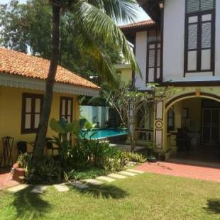 Фотографии мини отеля
Casugria Dutch Residence 1810