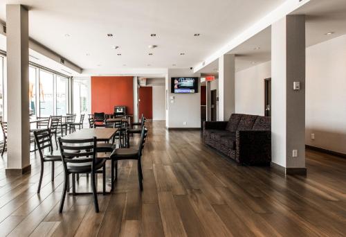 Фотографии гостиницы
Hotel Newstar Montréal