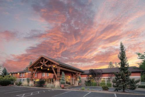 Фотография гостиницы La Quinta Inn by Wyndham Bend