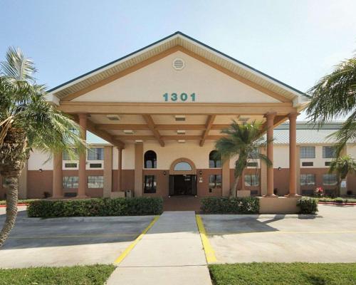 Фотография гостиницы Americas Best Value Inn Pharr/McAllen