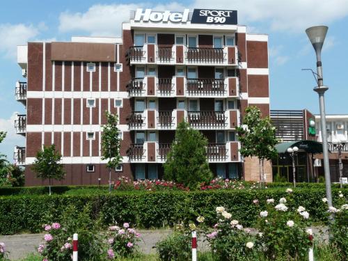Фотографии гостиницы 
            Hotel Sport B90