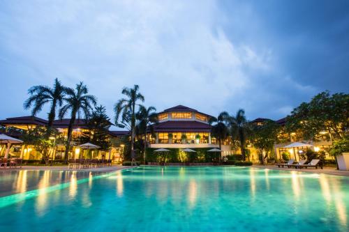 Фотография гостиницы Maneechan Resort - SHA Extra Plus