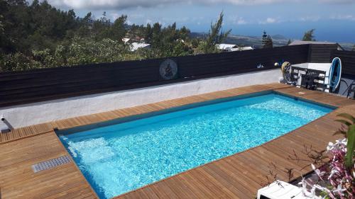 Фотография гостевого дома Les GREVILLEAS '' chambres et table d'hôtes