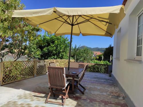 Фотографии гостевого дома
Casa de playa A casa dos retales