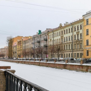 Фотография квартиры Sutki Rent (Сутки Рент) с видом на набережную канала Грибоедова