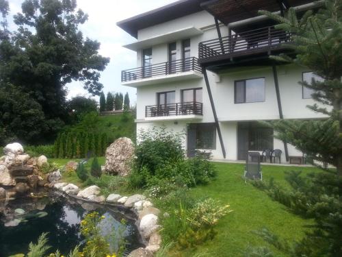 Фотография гостевого дома Vila Poarta Bucegilor