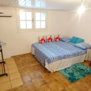 Фотографии гостевого дома 
            Maison d'une chambre avec jardin clos et wifi a Cayenne a 4 km de la plage