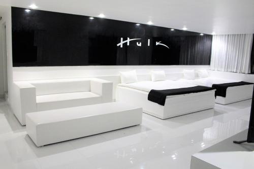 Фотография гостиницы Hotel Hulk