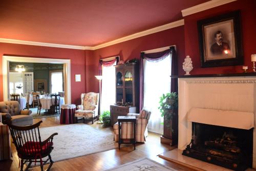 Фотография мини отеля Looking Glass Inn