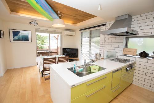 Фотография гостевого дома GLOCE 葉山 サーファーズログハウス l HAYAMA Surfers Log house