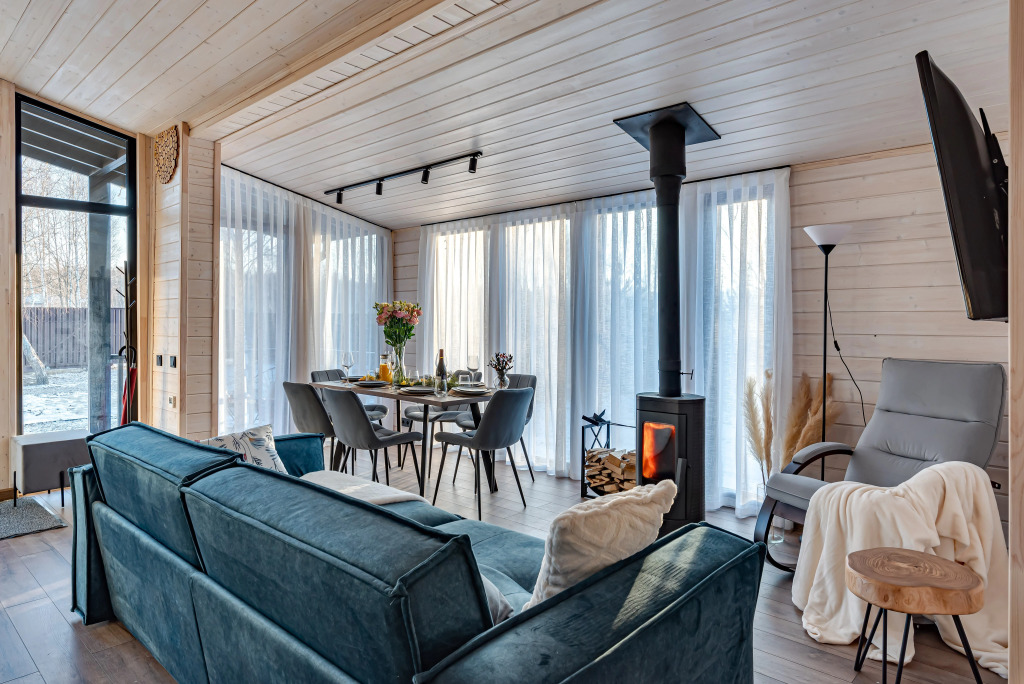 Фотография Коттеджа Частный Дом с камином, сауной и панорамными окнами