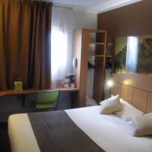 Фотографии гостиницы 
            Kyriad Arles