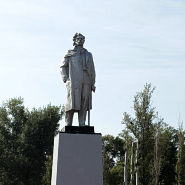 Фотография достопримечательности Памятник Максиму Горького