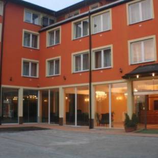 Фотографии гостиницы 
            Hotel Daisy Budget